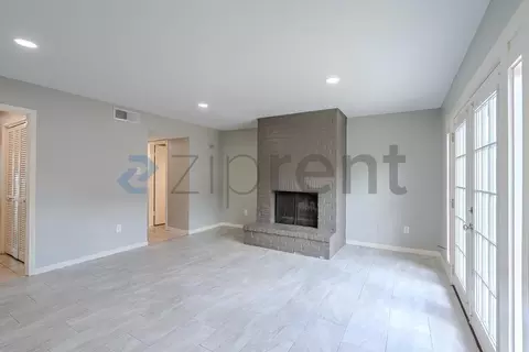 10349 Longmont Dr, Houston, TX 77042