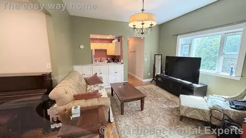 82 Munroe St #12, Somerville, MA 02143