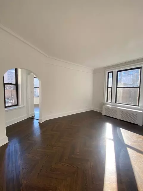 166 W 72nd St #3C, New York, NY 10023