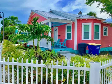 1504 N Fort Harrison Ave #A, Clearwater, FL 33755