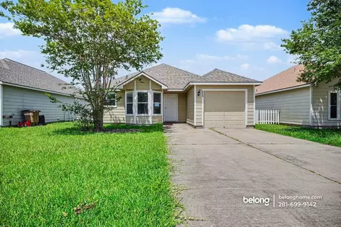 5049 Hauna Ln, Dickinson, TX 77539