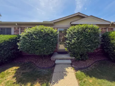 11575 Lynhurst Dr, Washington, MI 48094