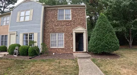 2918 Faversham Pl, Raleigh, NC 27604