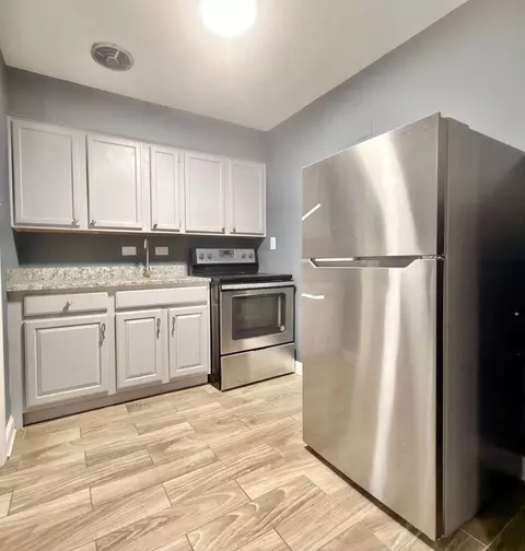 8627 S Ingleside Ave # 2F, Chicago, IL 60619