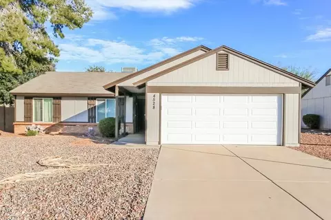 4528 W Gail Dr, Chandler, AZ 85226