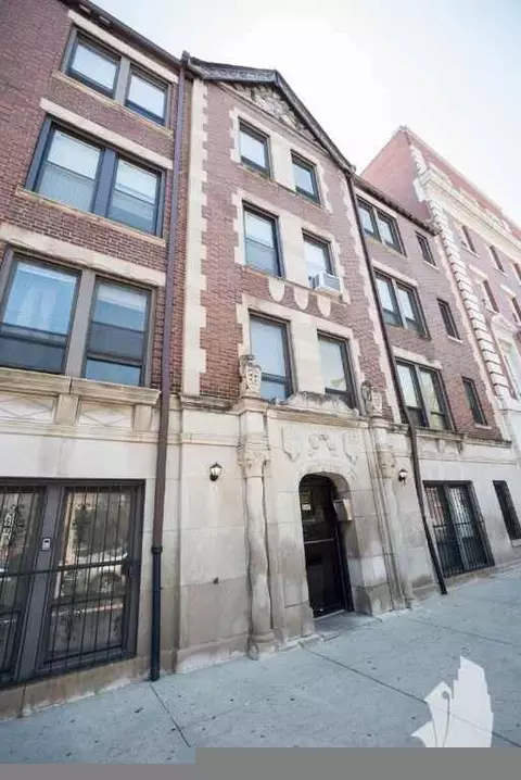 3345 N Marshfield Ave #308, Chicago, IL 60657