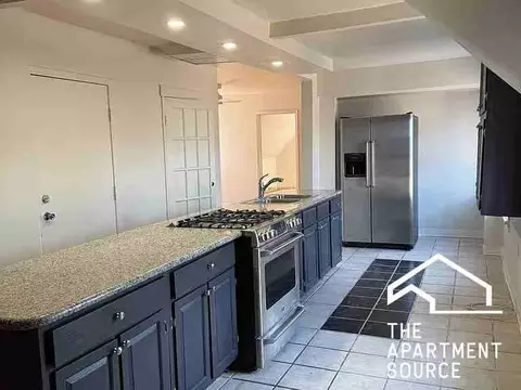 2921 N Spaulding Ave #3, Chicago, IL 60618
