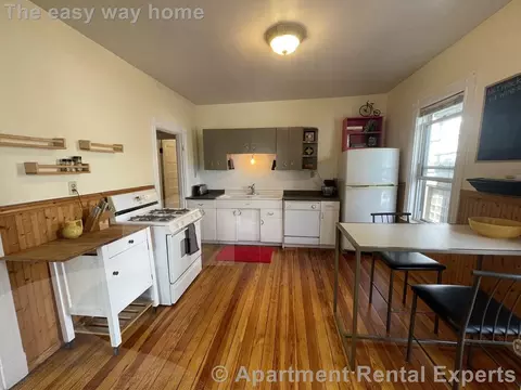 1 Windsor Rd, Somerville, MA 02144