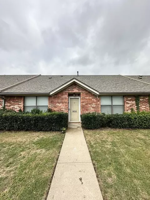 928 Austin Ct #930, Weatherford, TX 76086
