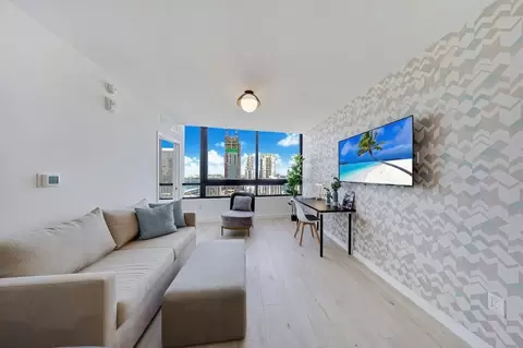 3335 NE 1st Ave #1523915P, Miami, FL 33137