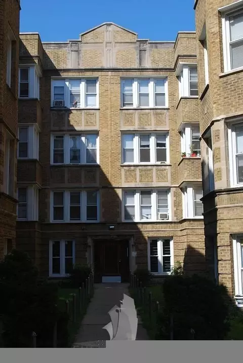 1640 W Pratt Blvd #44-2G, Chicago, IL 60626