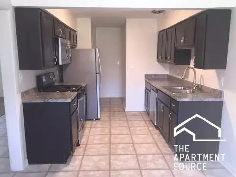 8560 Niles Center Rd #15, Skokie, IL 60077