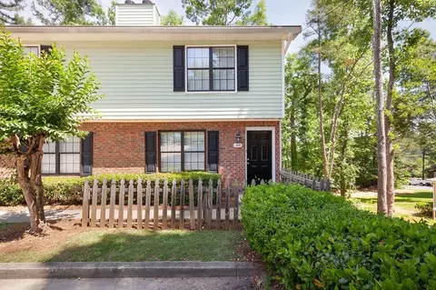 3109 Destin Cir, Snellville, GA 30078
