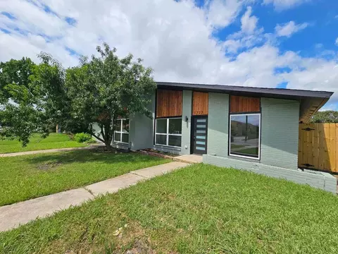 1725 R Ave, Plano, TX 75074