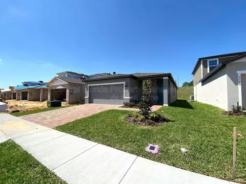 3122 Bella Vista Dr, Four Corners, FL 33897