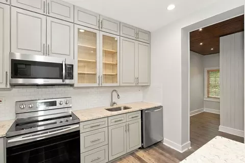 149 Peachtree Cir NE #35, Atlanta, GA 30309
