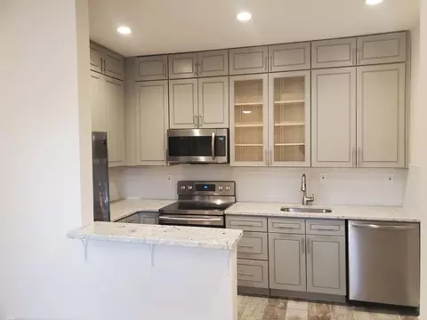149 Peachtree Cir NE #35, Atlanta, GA 30309