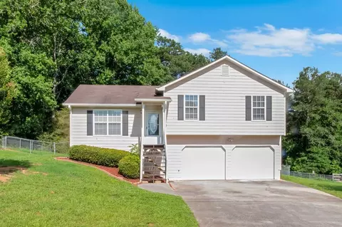 207 Cobblestone Ct, Douglasville, GA 30134
