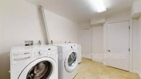 806 35th Ave, San Francisco, CA 94121