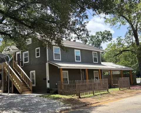 910 Raguet St #101, Nacogdoches, TX 75961
