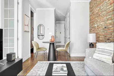 345 E 5th St #10, New York, NY 10003