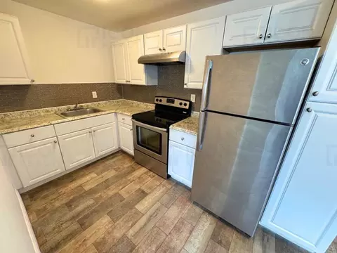 207 SE 4th Ave #W, Boynton Beach, FL 33435