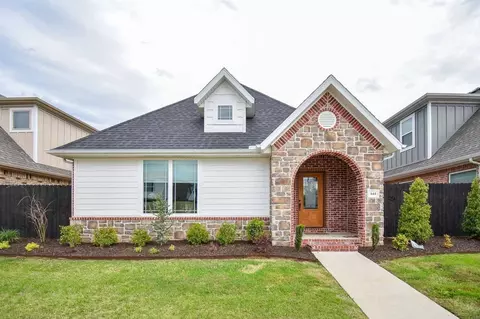 644 N Malbec Rd, Fayetteville, AR 72704