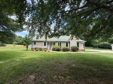 5126 Hickory Grove Rd, Hickory Grove, SC 29717