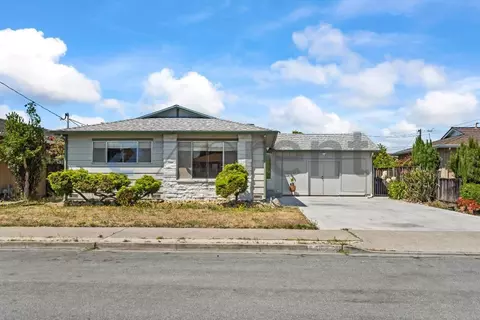 13933 Santiago Rd, San Leandro, CA 94577