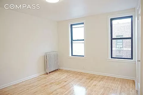 34-32 91st St #E63, New York, NY 11372