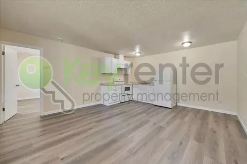 1071 Santiago Ave #6, Sacramento, CA 95815