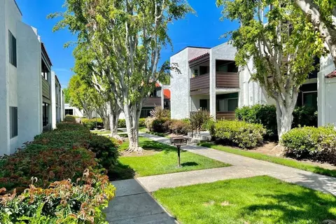 10522 Santa Gertrudes Ave, Whittier, CA 90603