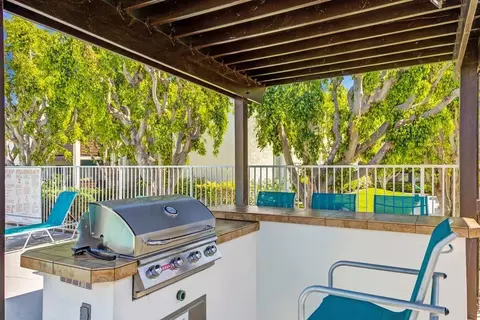 10522 Santa Gertrudes Ave, Whittier, CA 90603