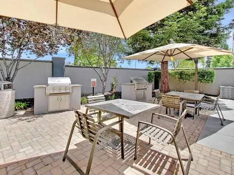 3250 Laurelhurst Dr, Rancho Cordova, CA 95670