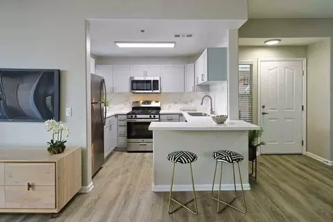 390 Paseo Camarillo, Camarillo, CA 93010