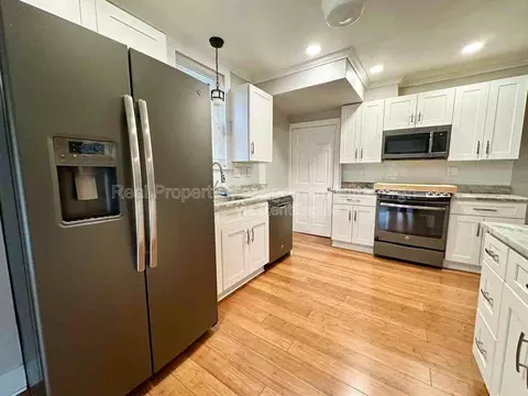 1112 Kelton Ave, Dormont, PA 15216