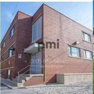 5824 E Washington St #31, Indianapolis, IN 46219
