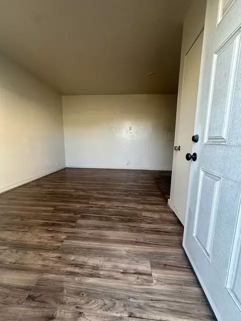 255 15th St, Richmond, CA 94801
