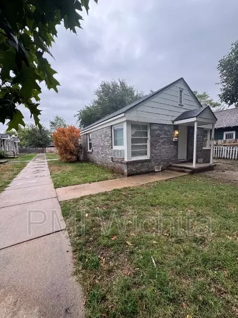 828 S Water St #3, Wichita, KS 67213