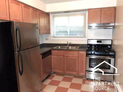 810 Seward St #101, Evanston, IL 60202