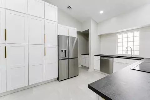 7512 Eagle Point Dr, Delray Beach, FL 33446