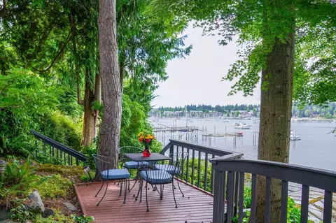 5811 Ward Ave NE #NA, Bainbridge Island, WA 98110