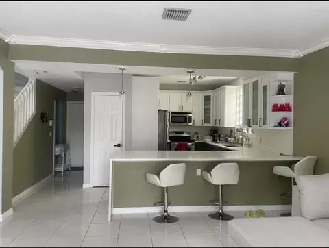 4251 Pine Hollow Cir, Greenacres, FL 33463