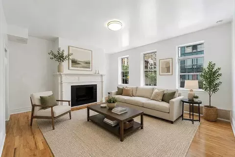 510 Greenwich St #2, New York, NY 10013