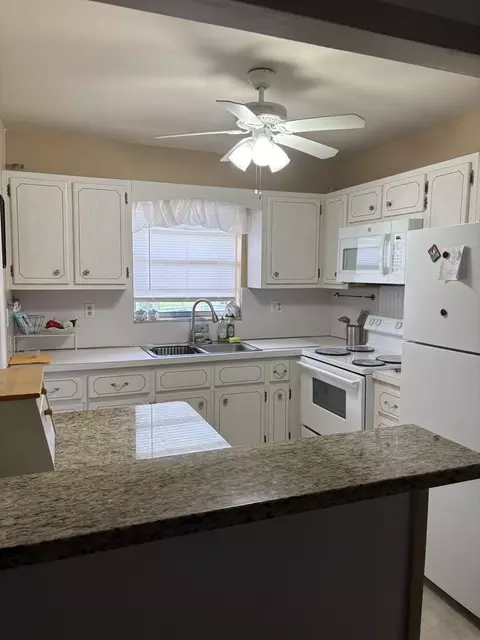 5300 Washington St #C-218, Hollywood, FL 33021