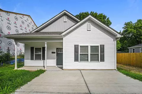 812 Cantwell St, Charlotte, NC 28208