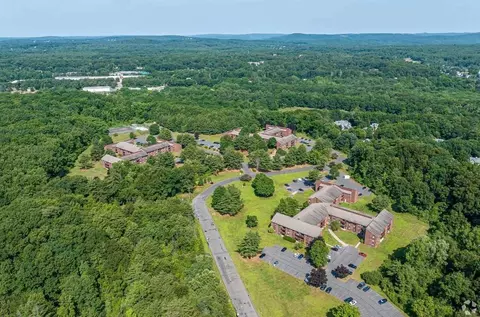 47 Avonwood Rd, Avon, CT 06001