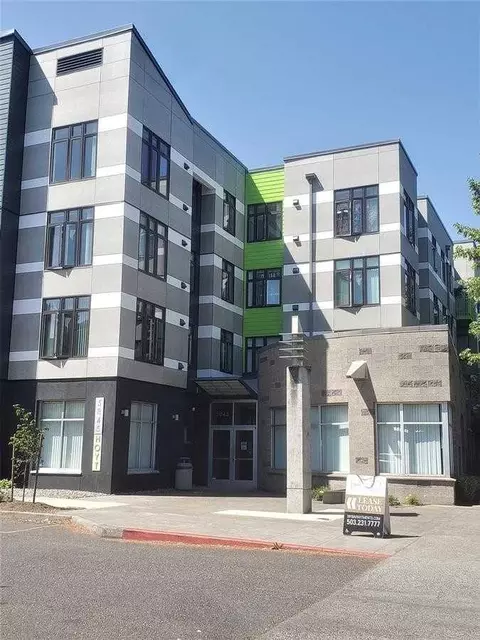 5845 NE Hoyt St, Portland, OR 97213