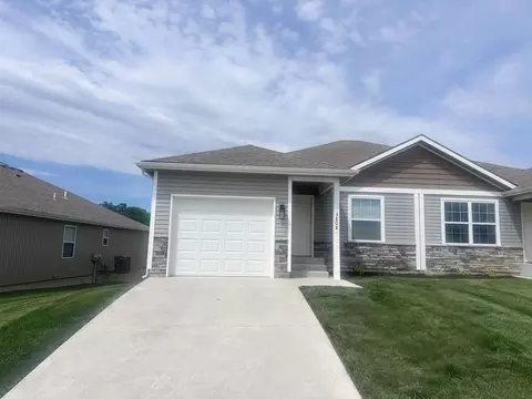 3808 NW 93rd St, Kansas City, MO 64154