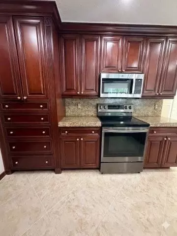 9585 Affirmed Ln, Boca Raton, FL 33496